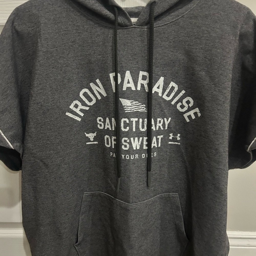 Under Armour Gray Sleeveless Hoodie Project Rock. Size M